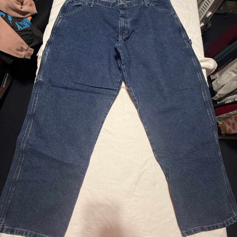 Wrangler Men's Deep‎ Blue Relaxed Jeans